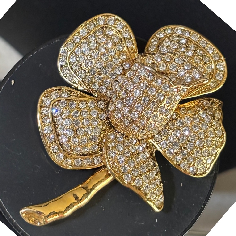 Flower Brooch Gold Tone Clear Rhinestone Pave Petal Statement‎ Pin